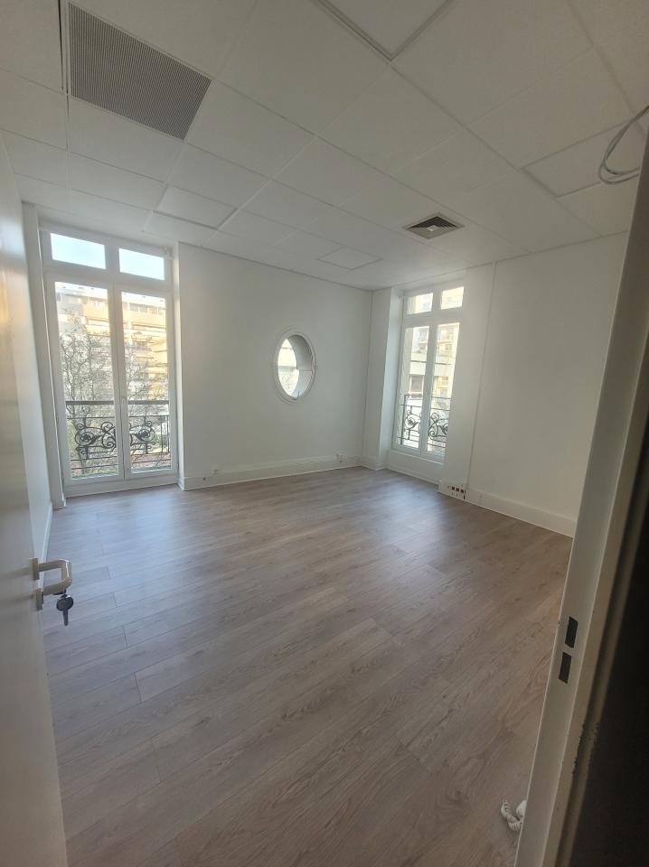 Bureau Levallois-Perret 19m² Location bureau Levallois-Perret Hauts-de-Seine OLBUR2530962 2